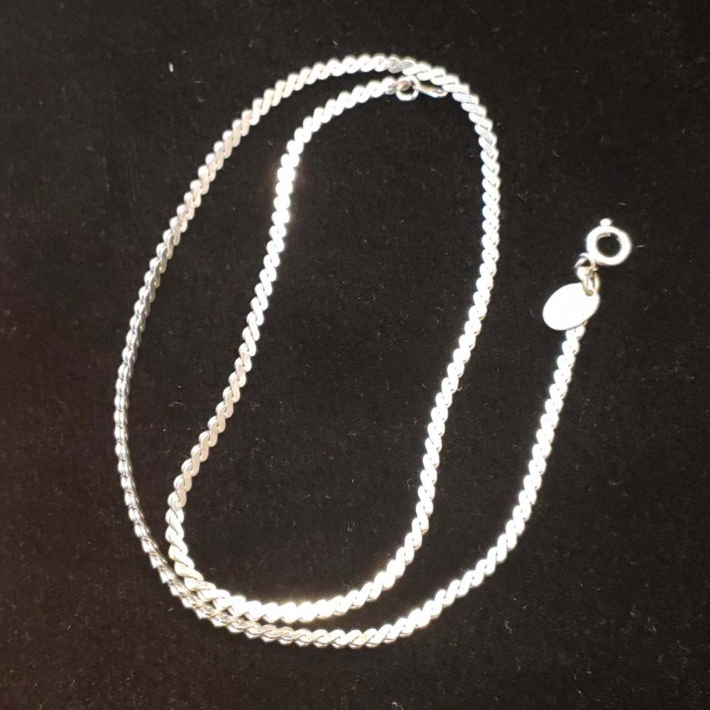 Park Lane 16 inch silver chain.